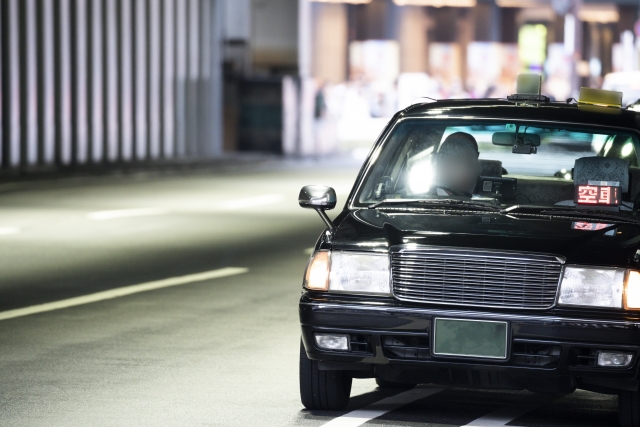 移動はタクシーを使う
